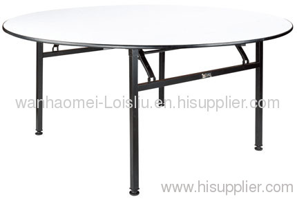 Folding banquet table