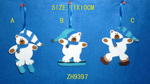 White bears of christmas hanging ornaments