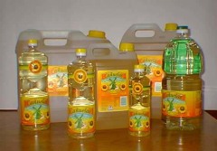 Vegetable oils ,we manufacture both Crude and Refined of Sunflower Oil,Corn Oil,Soybean Oil,Palm Oil,Rapeseed Oil