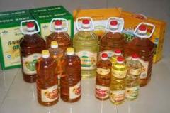 Vegetable oils ,we manufacture both Crude and Refined of Sunflower Oil,Corn Oil,Soybean Oil,Palm Oil,Rapeseed Oil
