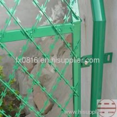 welded wire mesh fence