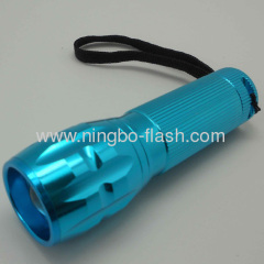 LED Zoom Flashlight