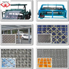 Fully-automatic crimped wire mesh machine