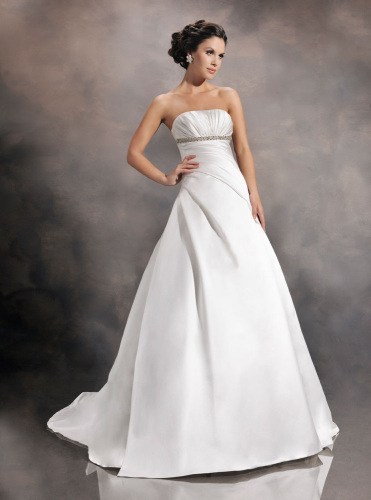 lastest beautiful wedding dresses 2013