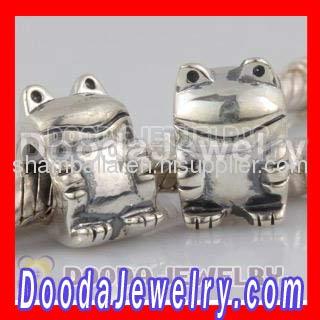 2012 european Silver Frog Charms Beads Wholesale