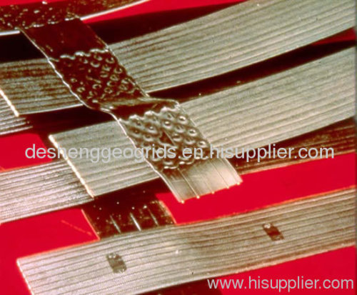 strip bounded geogrids with high tenacity polyester core