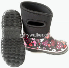 Girl's neoprene boots