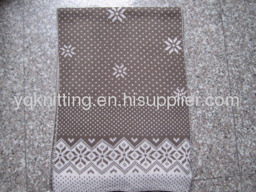 Fashion style knitted scarf