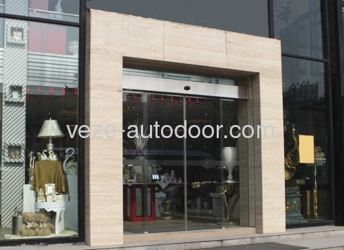 Automatic glass sliding door with photocell
