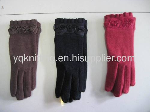 Ladies' woven gloves