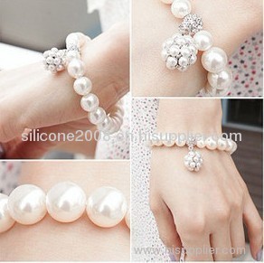 fashion Pearl bracelets
