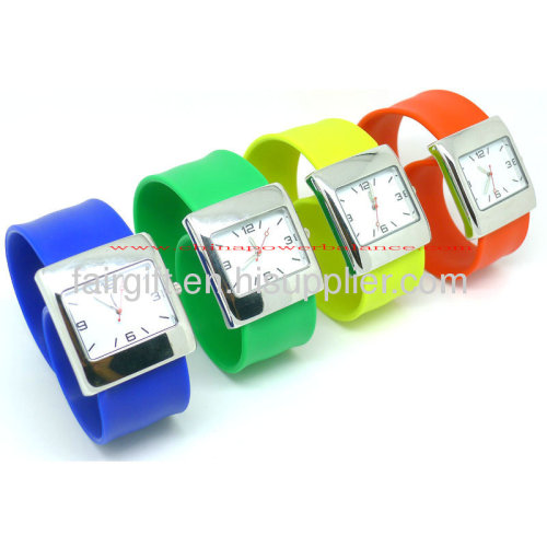 2012 new silicone slap watch
