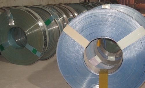 Prepainted steel strip in coil