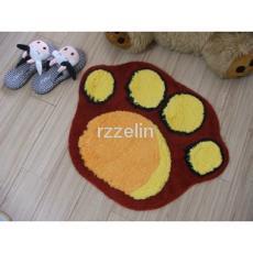 shaggy Bear footprint pattern floor mat