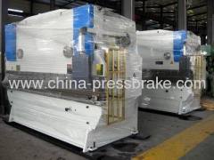 Sheet bending machine