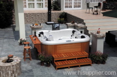hot tub outdoor ;spa hot tubs ;small jaccuzi