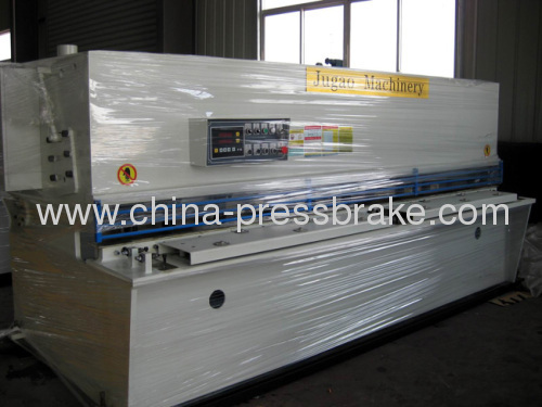 STEEL SHEARING MACHINE