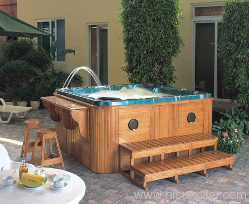 6 persons outdoor Jacuzzi