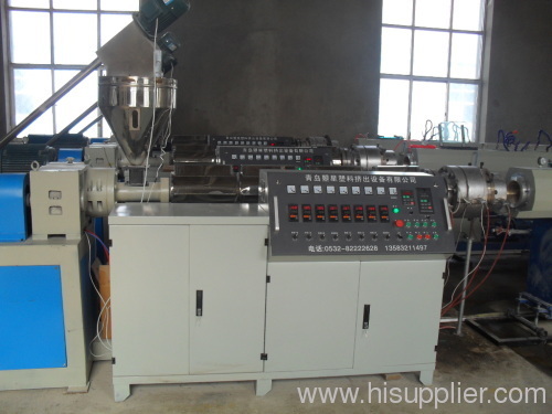 PPR water pipe extruding machine