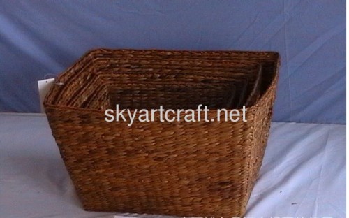 basket fruit