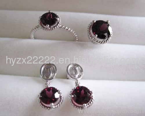 18k white gold jewelry set,ruby ring,ruby earrings,gold jewelry,fine jewelry