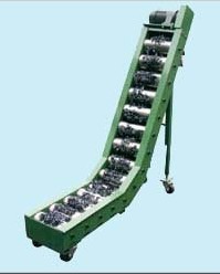 Magnetic roller conveyor