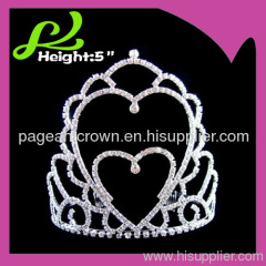 Valentines Festival Crowns In Heart Shaped