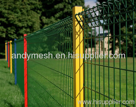 wire mesh fence