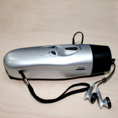 Dynamo flashlight with radio & mobile charger