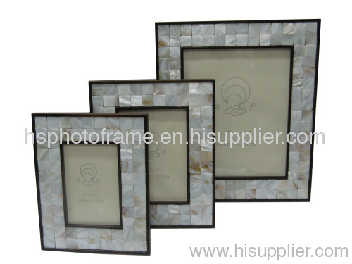 Photo Frame With Shell