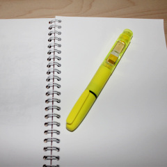 Highlighter pen with sticky notes