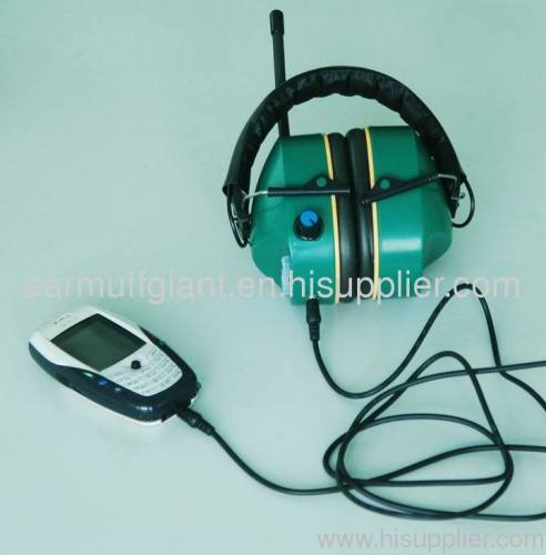 FM radio earmuff