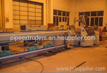 PVC supply pipe extruder