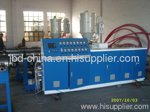 Single wall corrugated pipe extrusion machine