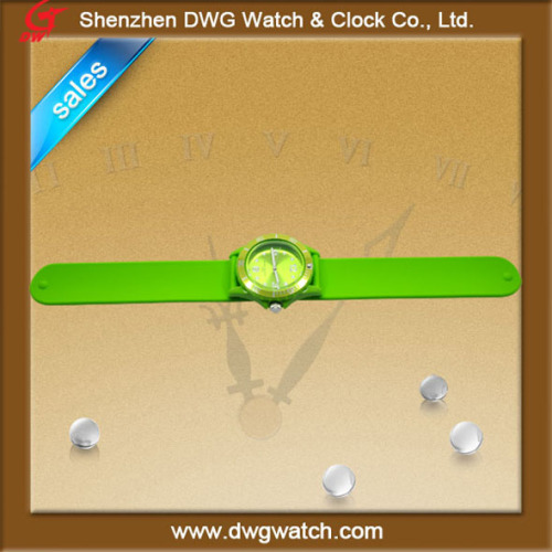2012 summer latest silicon slap watch DWG-R0101