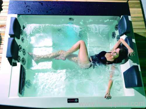 gentle hot tubs ;moderate indoor hot tubs ;courtyard spas