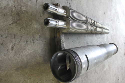 Twin conical screw and cylinder