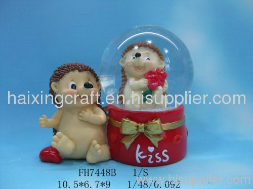 Polyresin Cartoon Hedgehog Water Ball