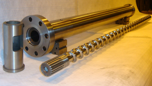 Bimetallic single screw barrel