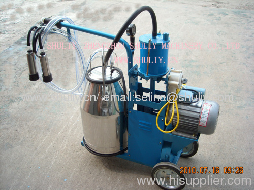 Mechanical moving single bottle cow milking machine