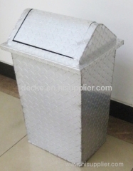 Aluminum trash bin