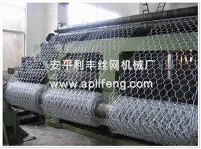 Heavy hexagonal wire mesh machine