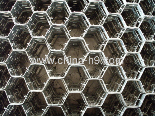 hex metal for reinforcing linings