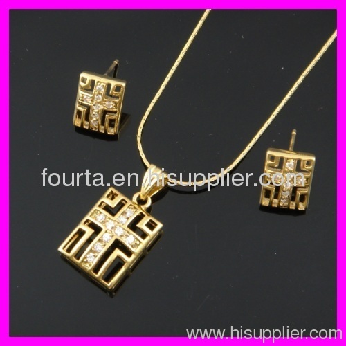 Cross gold jewelry set