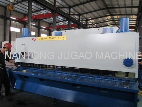 steel plates shearing machines