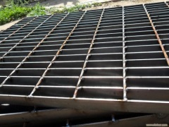 Heavy Duty Steel Grating