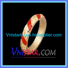 Stackable ring VSR018-13 with red enamel colors