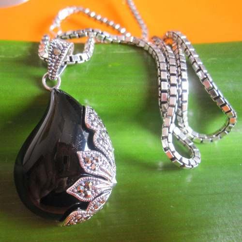 black onyx Thai silver pendant necklace,925 Thai silver jewelry