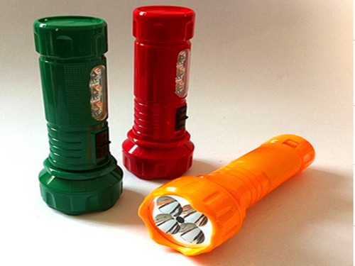 4led use 3xAAA battery led flashlight