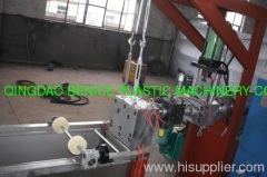 PET strap extruding machine